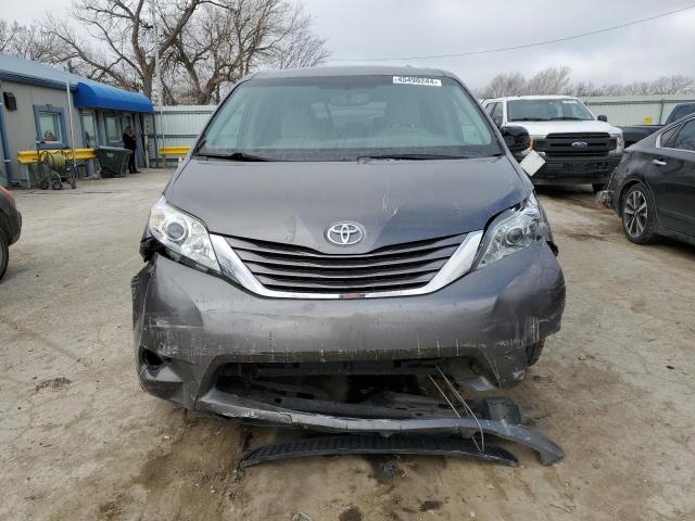 Photo 5 from auction – 2017 TOYOTA SIENNA LE with VIN 5TDKZ3DC1HS856176