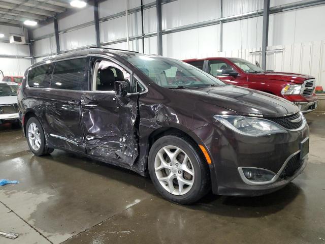 Photo 4 from auction – 2017 CHRYSLER PACIFICA T with VIN 2C4RC1EG5HR550905