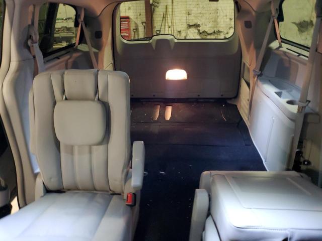 Photo 10 from auction – 2015 CHRYSLER TOWN & COU with VIN 2C4RC1CGXFR697530