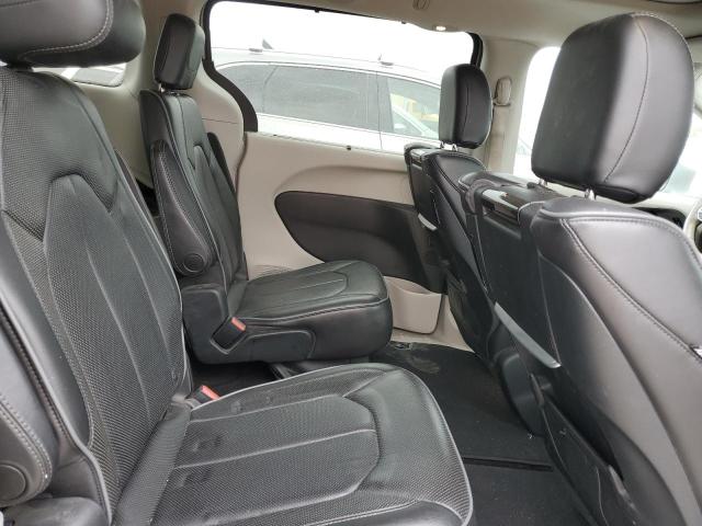 Photo 11 from auction – 2017 CHRYSLER PACIFICA L with VIN 2C4RC1GG1HR670181