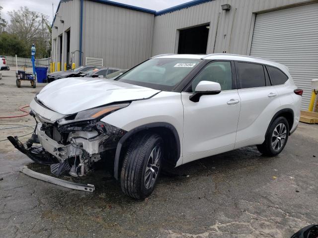 Photo 1 from auction – 2022 TOYOTA HIGHLANDER with VIN 5TDGZRAH2NS095212
