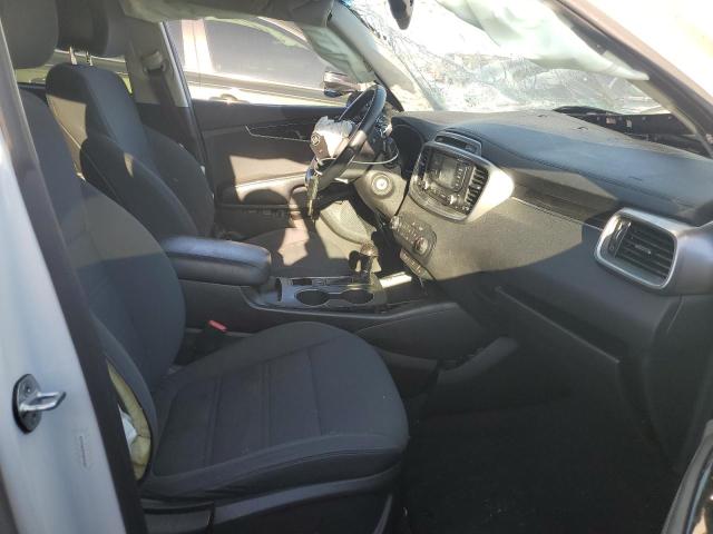 Photo 7 from auction – 2016 KIA SORENTO LX with VIN 5XYPG4A59GG034227