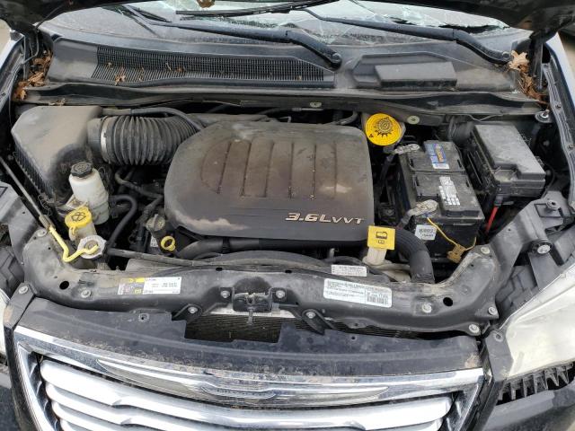 Photo 12 from auction – 2015 CHRYSLER TOWN & COU with VIN 2C4RC1BG3FR521677