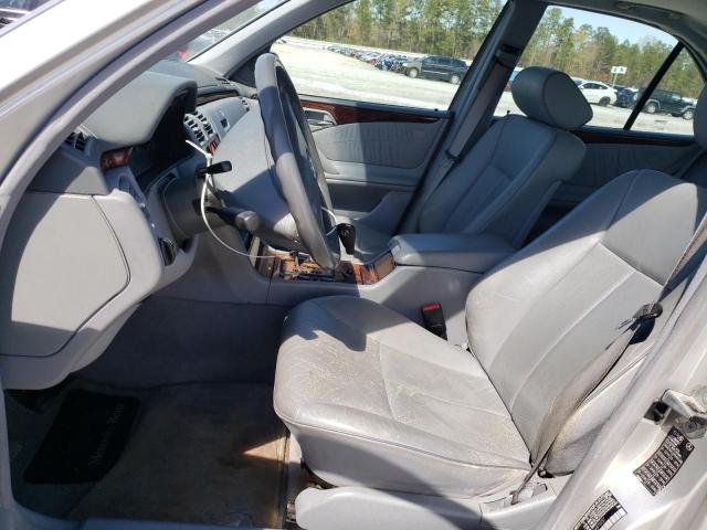 Photo 7 from auction – 2000 MERCEDES-BENZ E 320 with VIN WDBJF65J7YA973257