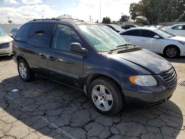 Photo 4 from auction – 2007 CHRYSLER TOWN AND C with VIN 1A4GJ45R07B240152