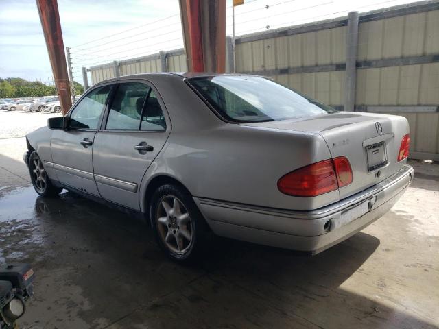 Photo 2 from auction – 1997 MERCEDES-BENZ E 320 with VIN WDBJF55F6VA347071