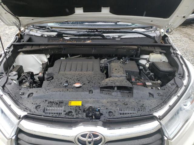 Photo 12 from auction – 2016 TOYOTA HIGHLANDER with VIN 5TDZKRFH1GS168059