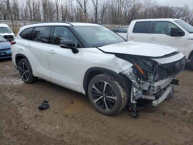 Photo 4 from auction – 2022 TOYOTA HIGHLANDER with VIN 5TDJZRBH3NS164560