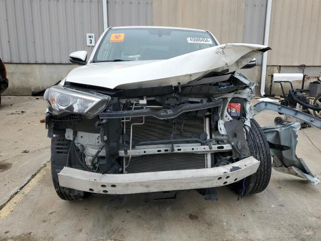 Photo 5 from auction – 2018 TOYOTA 4RUNNER SR with VIN JTEBU5JR1J5571682