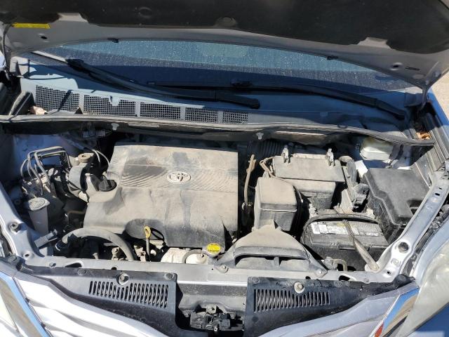 Photo 11 from auction – 2015 TOYOTA SIENNA LE with VIN 5TDKK3DC0FS573611