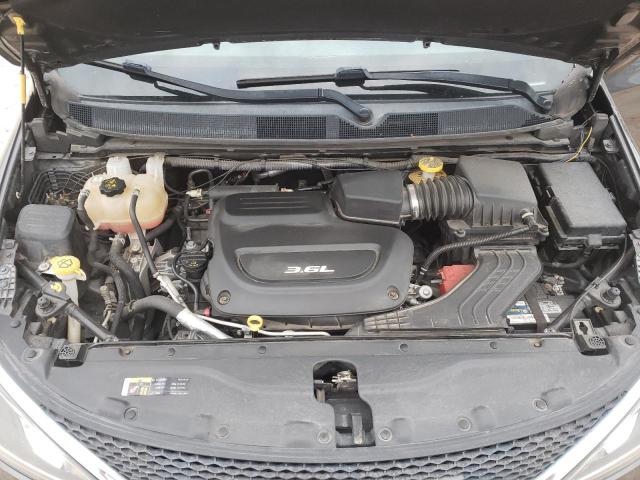 Photo 12 from auction – 2017 CHRYSLER PACIFICA T with VIN 2C4RC1BG1HR505755