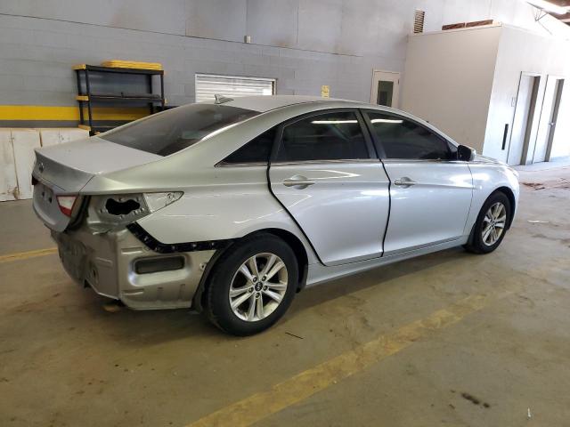 Photo 3 from auction – 2013 HYUNDAI SONATA GLS with VIN 5NPEB4AC2DH751643