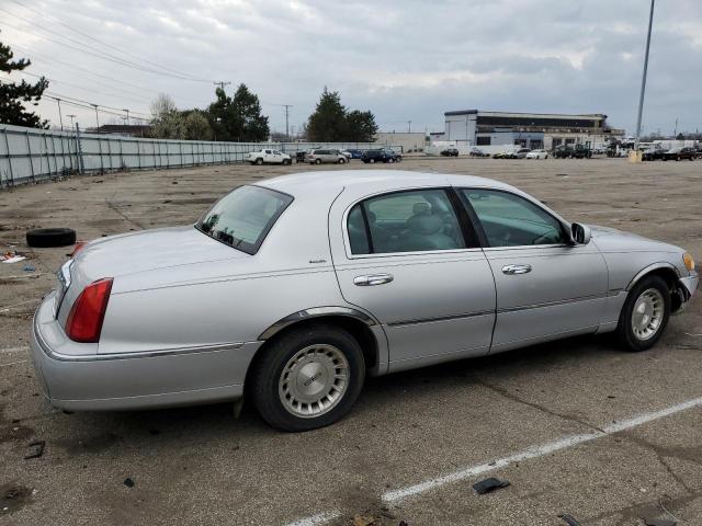 Photo 3 from auction – 1998 LINCOLN TOWN CAR E with VIN 1LNFM81W7WY716724