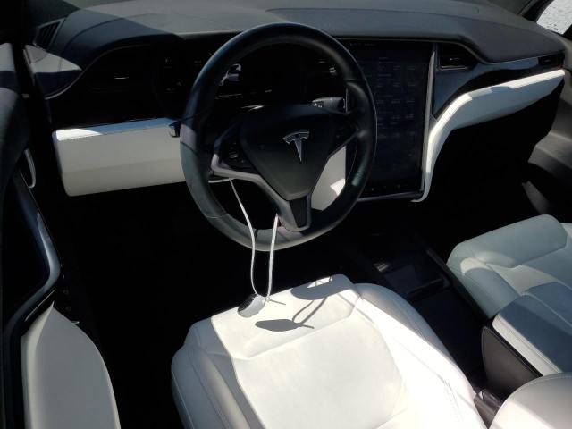 Photo 8 from auction – 2019 TESLA MODEL X with VIN 5YJXCAE23KF204320