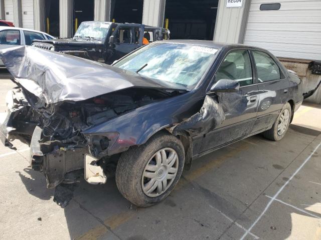 TOYOTA CAMRY CE 2000 with VIN 4T1BG22K5YU965595 - Photo from auction