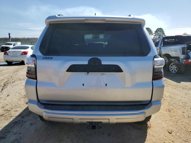 Photo 6 from auction – 2018 TOYOTA 4RUNNER SR with VIN JTEBU5JR1J5573822