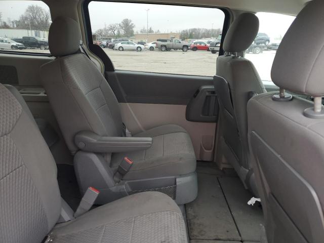Photo 11 from auction – 2008 CHRYSLER TOWN & COU with VIN 2A8HR44H08R134940