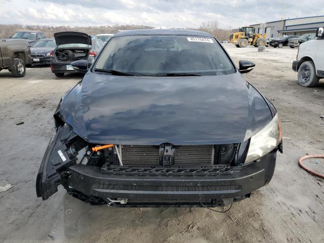 Photo 5 from auction – 2012 VOLKSWAGEN PASSAT SEL with VIN 1VWCH7A31CC036366