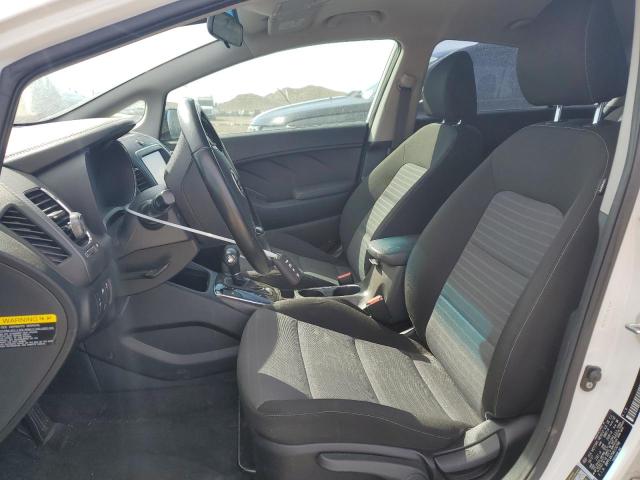 Photo 7 from auction – 2017 KIA FORTE LX with VIN 3KPFL4A75HE150788