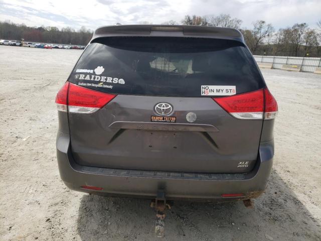Photo 6 from auction – 2011 TOYOTA SIENNA XLE with VIN 5TDDK3DC4BS027977