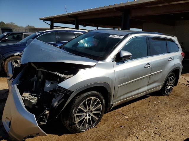 TOYOTA HIGHLANDER 2017 с VIN 5TDJZRFH7HS423971 - Снимка от търг