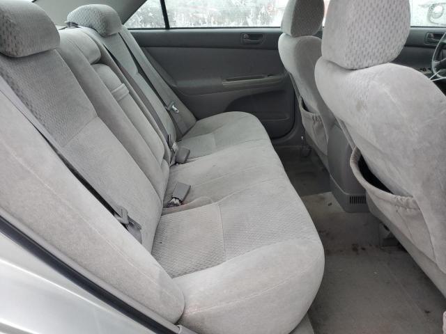 Photo 10 from auction – 2004 TOYOTA CAMRY LE with VIN 4T1BF32K74U578095