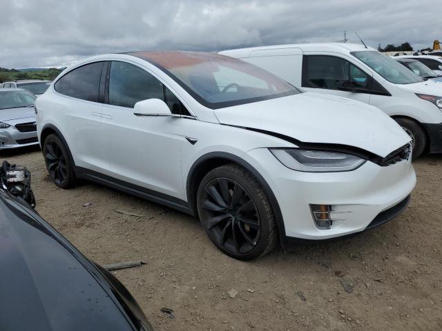 Photo 4 from auction – 2020 TESLA MODEL X with VIN 5YJXCAE21LF305597