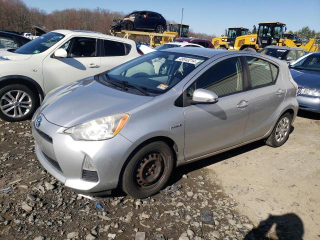 TOYOTA PRIUS C 2013 with VIN JTDKDTB35D1537128 - Photo from auction