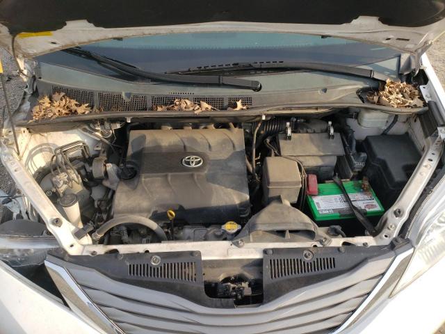 Photo 12 from auction – 2012 TOYOTA SIENNA XLE with VIN 5TDYK3DC9CS233928