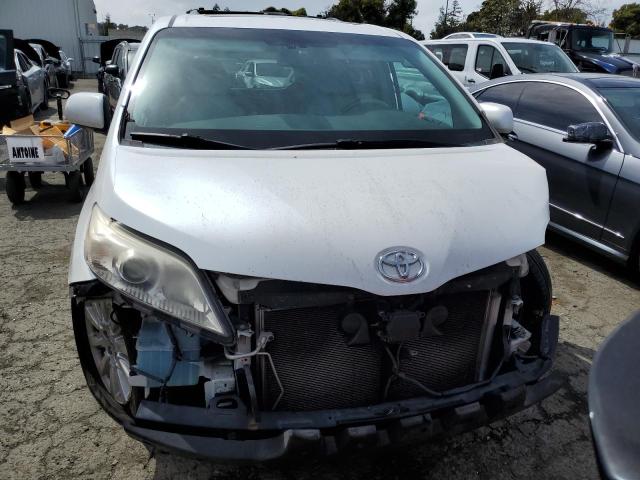 Photo 5 from auction – 2011 TOYOTA SIENNA XLE with VIN 5TDYK3DC5BS039802