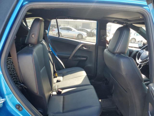 Photo 11 from auction – 2018 TOYOTA RAV4 SE with VIN JTMJFREV5JJ182897