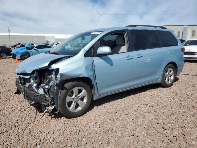 Photo 1 from auction – 2017 TOYOTA SIENNA LE with VIN 5TDKZ3DC3HS858253
