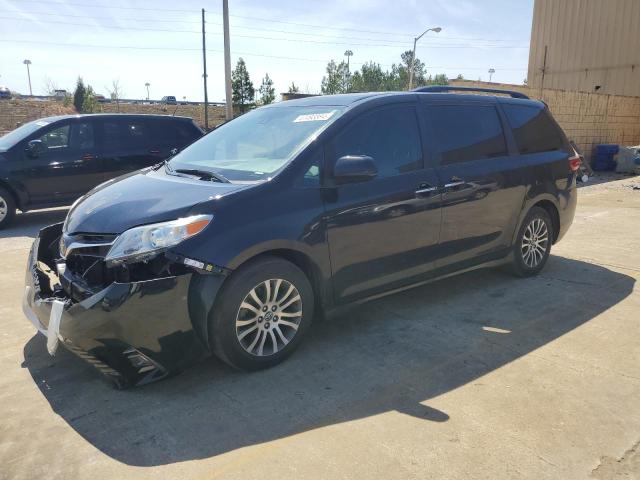 Photo 1 from auction – 2018 TOYOTA SIENNA XLE with VIN 5TDYZ3DC0JS936861