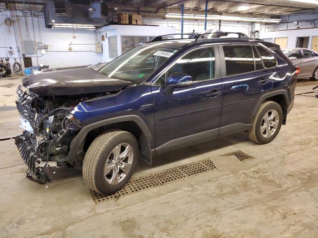 TOYOTA RAV4 XLE 2022 with VIN 2T3P1RFVXNW305303 - Photo from auction