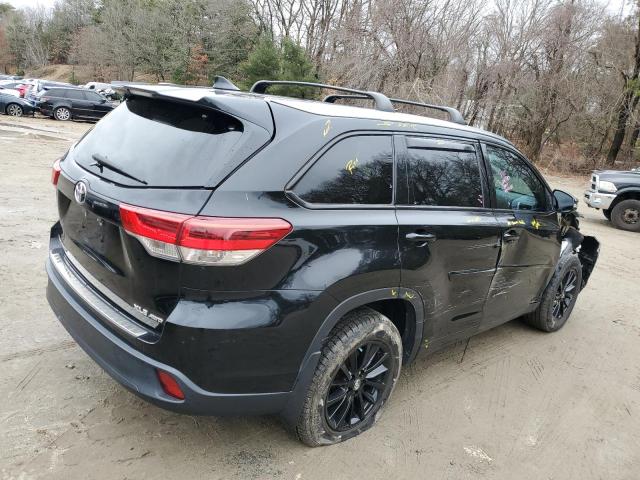 Photo 3 from auction – 2018 TOYOTA HIGHLANDER with VIN 5TDJZRFH3JS879066