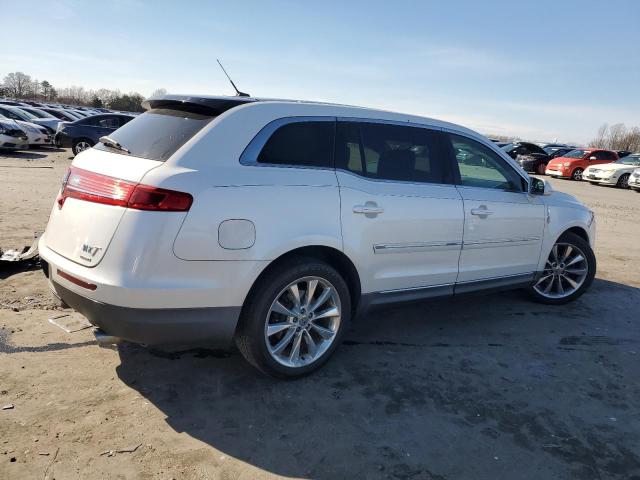 Photo 3 from auction – 2011 LINCOLN MKT with VIN 2LMHJ5AT3BBJ50126