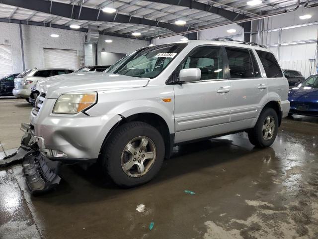 HONDA PILOT EXL 2007 with VIN 2HKYF18697H515477 - Photo from auction