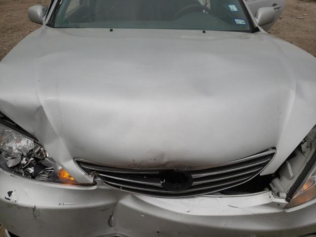 Photo 11 from auction – 2005 TOYOTA CAMRY LE with VIN 4T1BE30K35U067801