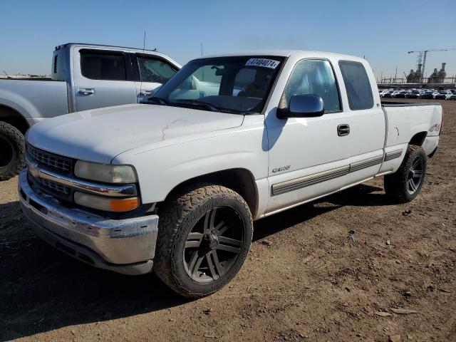 CHEVROLET SILVERADO 2000 with VIN 1GCEK19T3YE153179 - Photo from auction