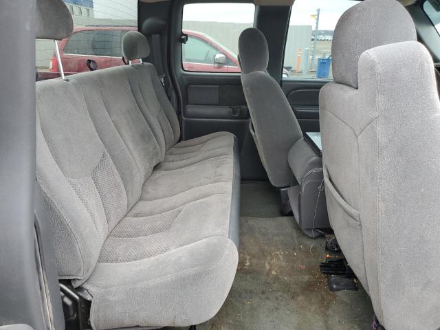Photo 10 from auction – 2004 CHEVROLET SILVERADO with VIN 2GCEK19T741175584