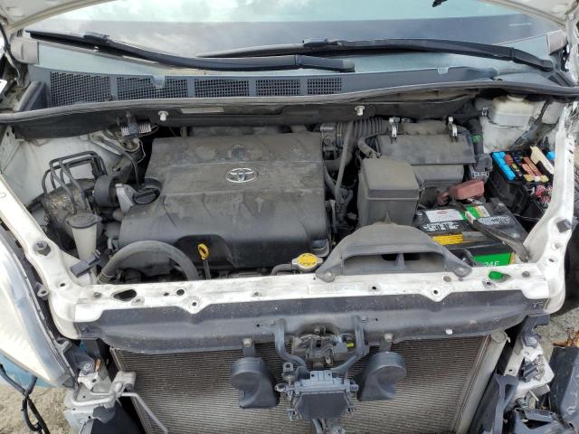 Photo 11 from auction – 2011 TOYOTA SIENNA XLE with VIN 5TDYK3DC5BS039802