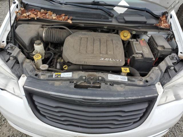 Photo 12 from auction – 2014 CHRYSLER TOWN & COU with VIN 2C4RC1CG6ER215263