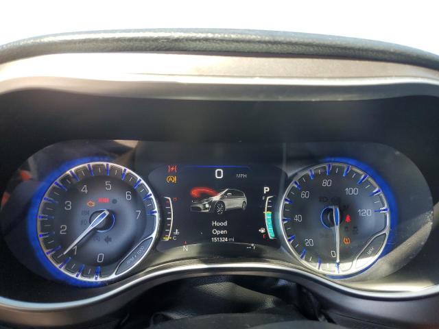 Photo 9 from auction – 2017 CHRYSLER PACIFICA with VIN 2C4RC1GGXHR770845