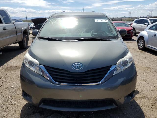 Photo 5 from auction – 2014 TOYOTA SIENNA LE with VIN 5TDKK3DC0ES425716
