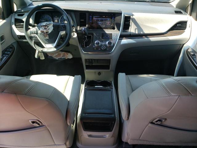 Photo 8 from auction – 2017 TOYOTA SIENNA XLE with VIN 5TDYZ3DC8HS876550
