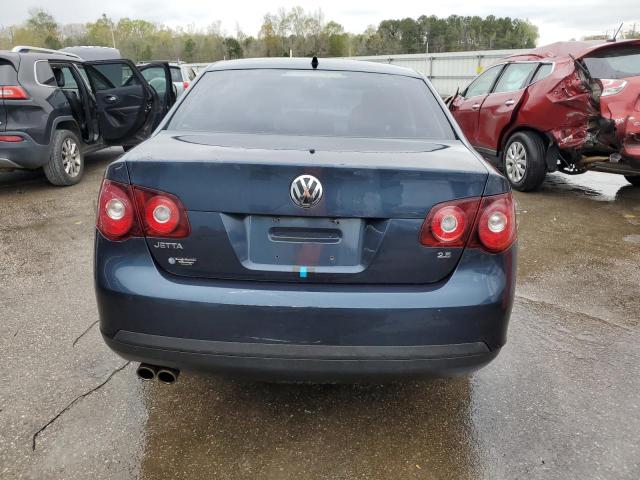 Photo 6 from auction – 2010 VOLKSWAGEN JETTA S with VIN 3VWJX7AJ9AM024308