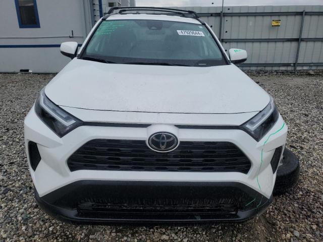 Photo 5 from auction – 2022 TOYOTA RAV4 XLE with VIN 2T3W1RFV2NC211705