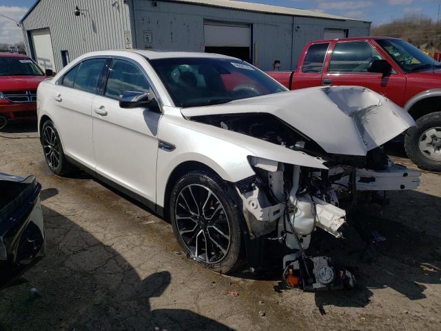 Photo 4 from auction – 2017 FORD TAURUS LIM with VIN 1FAHP2J89HG121990