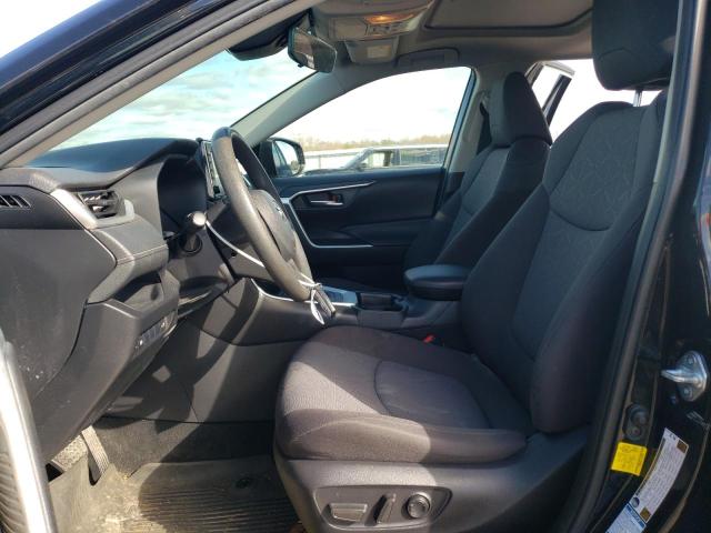 Photo 7 from auction – 2020 TOYOTA RAV4 XLE with VIN JTMRWRFVXLD067800