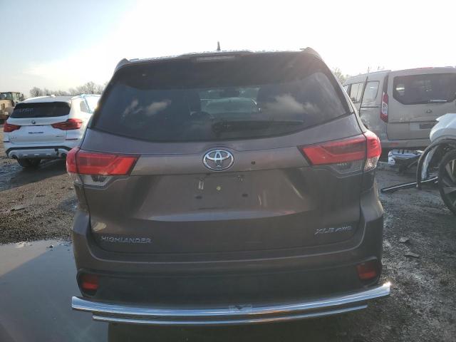 Photo 6 from auction – 2019 TOYOTA HIGHLANDER with VIN 5TDJZRFH9KS996457